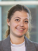 Porträt von: Mayr Tatiana