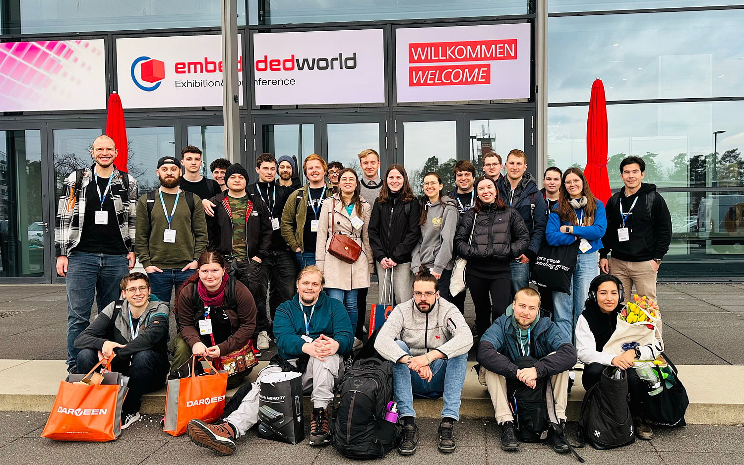 IT-Studis live auf der Embedded World 2025 | FH Salzburg