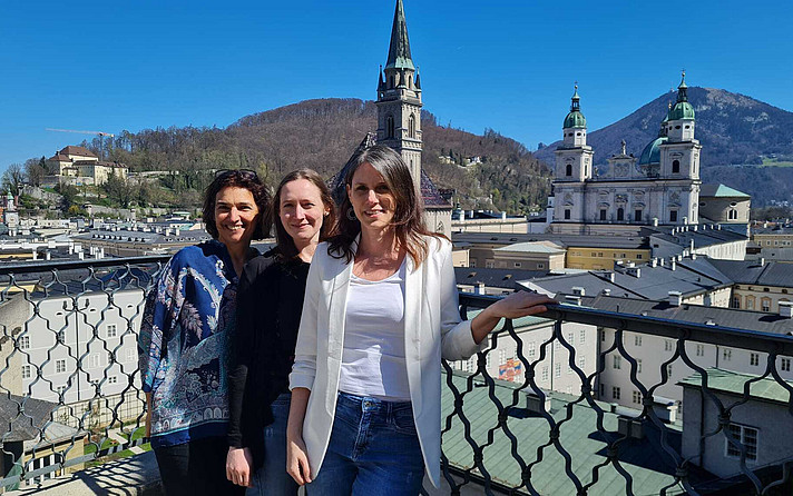 Christine Vallaster (Universität Salzburg), Anna Schliesselberger (FH Salzburg), und Eva Lienbacher (FH Salzburg & Universität Salzburg) arbeiten im CEFoodCycle Projekt eng zusammen
