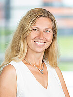 Portrait of: Kubesch Christina , Bakk., MSc, MBA