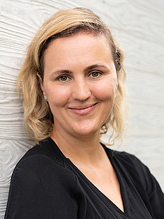 Porträt von: Mag. (FH) Frühwirth Christiane , MA