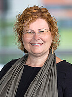 Portrait of: FH-Prof. Mag. Grabner Babette