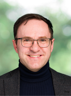 Porträt von: FH-Prof. Priv.-Doz. DI (FH) Dr. Petutschnigg Alexander , Bakk.rer.nat., MSc