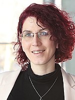 Porträt von: Mag. Grasmann Julia