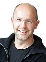 Porträt von: FH-Prof. Univ.- Doz. Mag. Dr. Entacher Karl