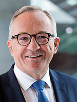 Porträt von: Mag. Ribitsch Raimund