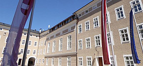 Innenhof Ansicht des Chiemseehof, wo sich der Salzburger Landtag befindet