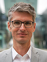 Portrait of: FH-Prof. Dr. Schüll Elmar , MA