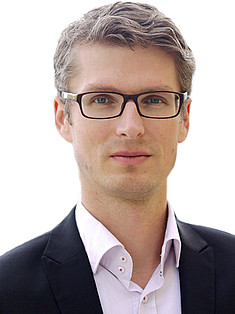 Portrait of: FH-Prof. Dr. Schüll Elmar, MA