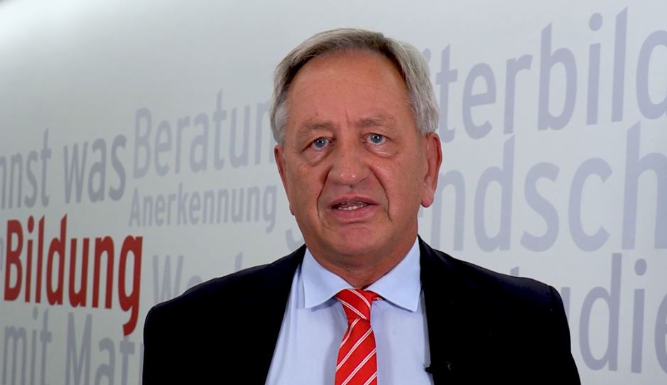 Gerhard Schmidt, AKDirektor a.D. FH Salzburg
